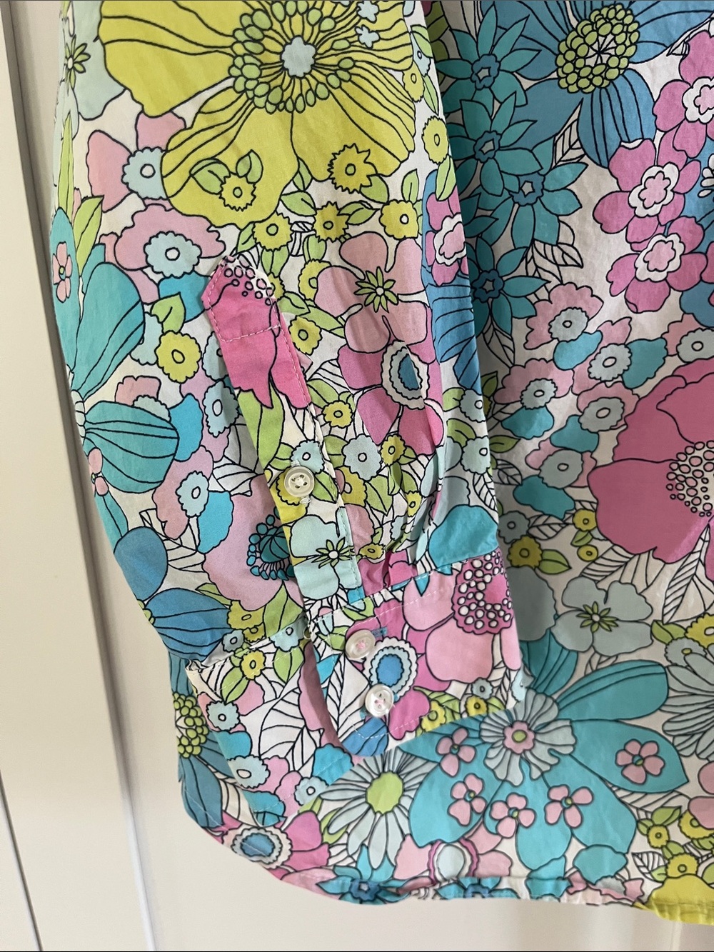 Talbots Retro Pastel Floral Button-Down in Pink, Blue & Yellow size Large Petite - Picture 4 of 8
